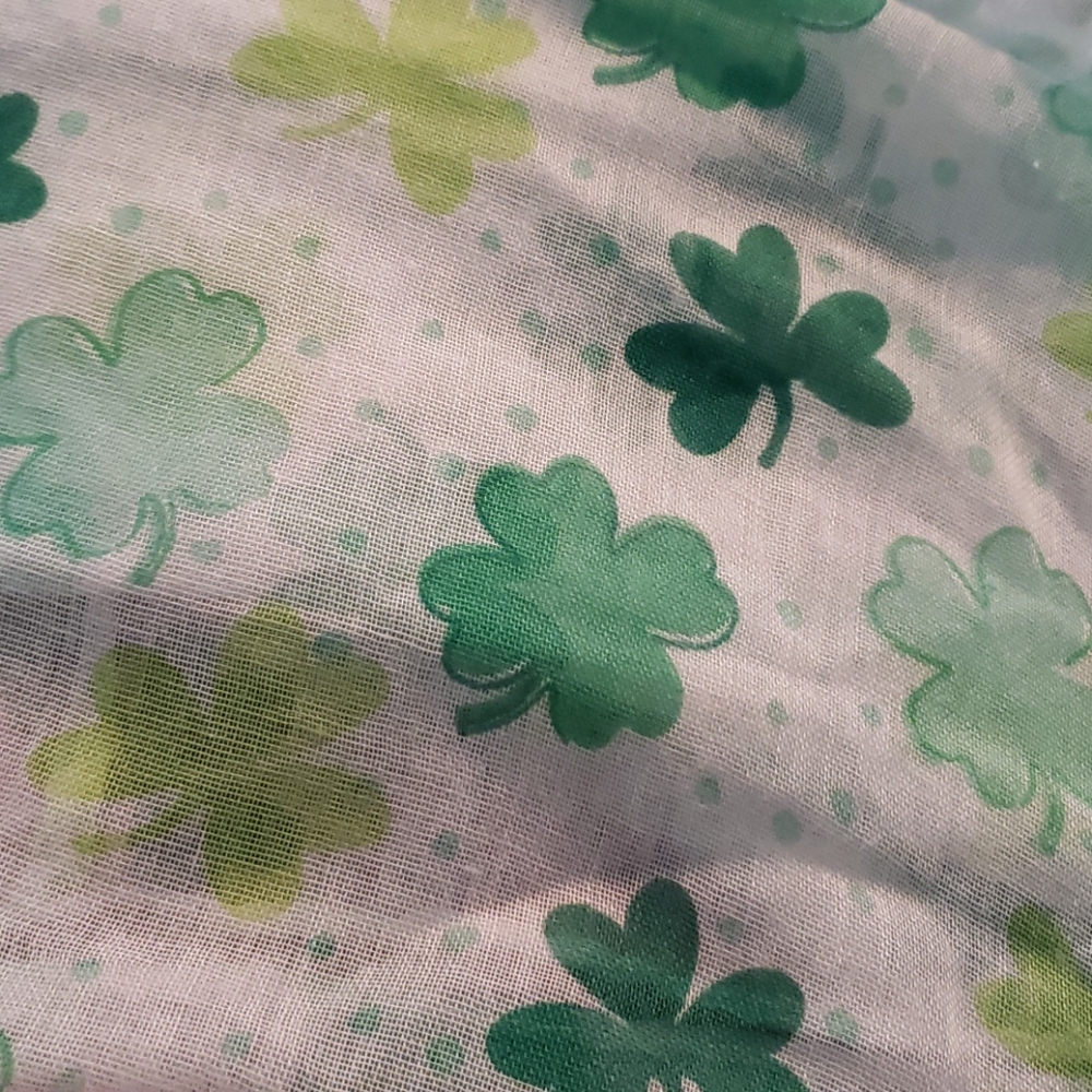 Shamrock & 4 Leaf Clover Infinity Scarf - Picture 2 of 4